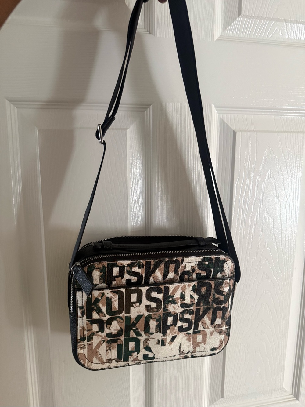 Brand new Michael Kors Logo Print Crossbody Bag - Beige, Black, Green